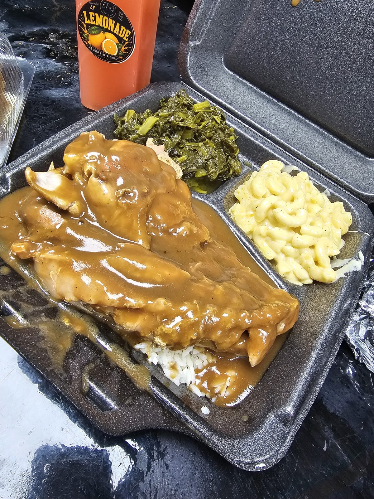 Soul food plate with sides